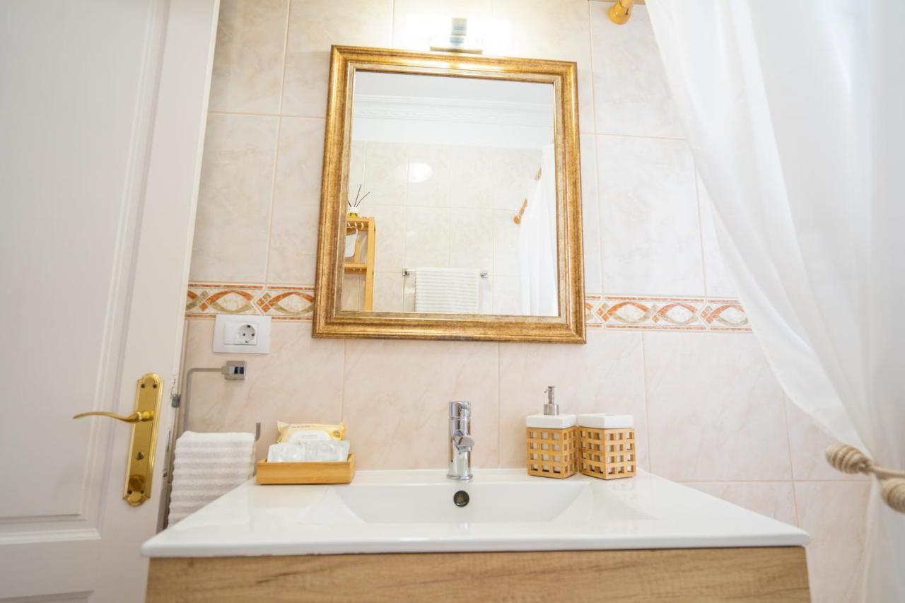La Laja With 5 Bedrooms And Sea View