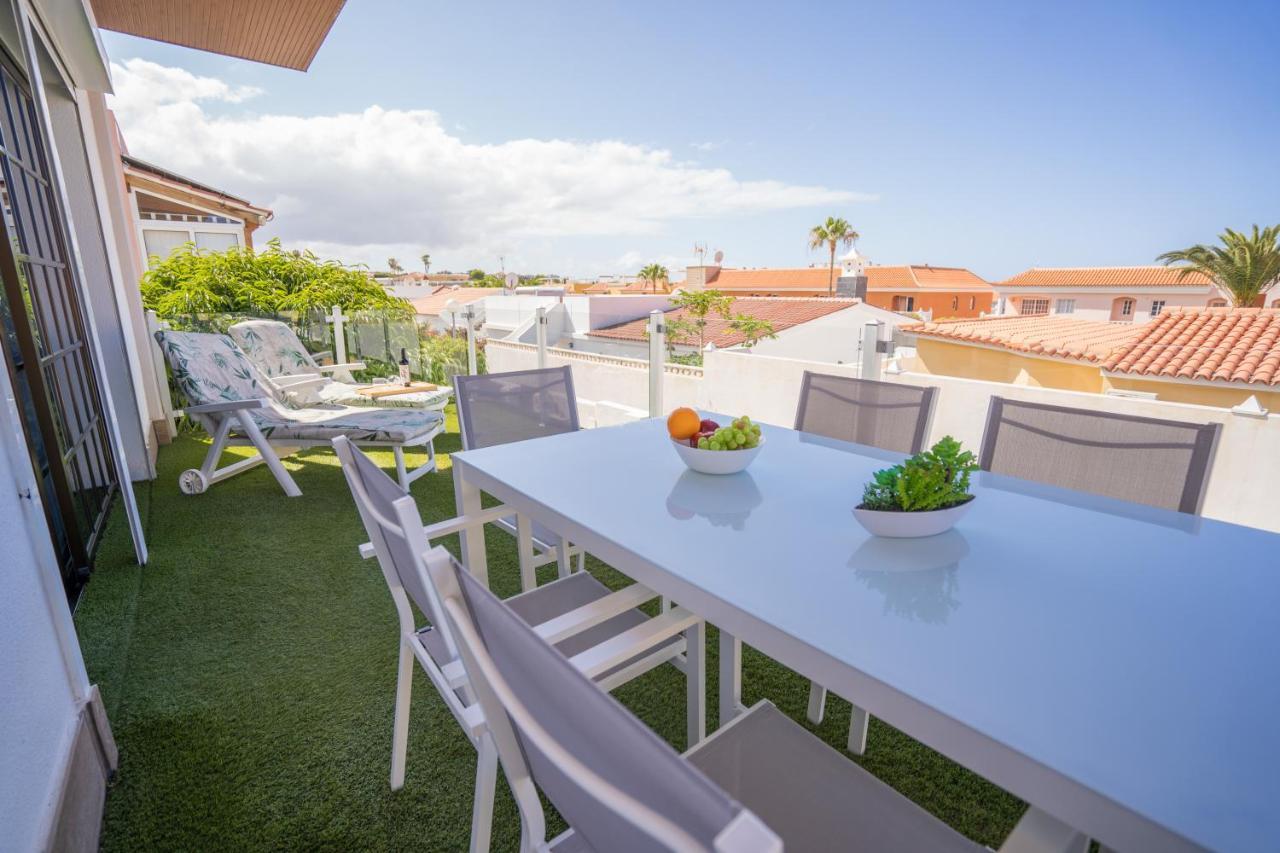 Villa La Laja With 5 Bedrooms And Sea View